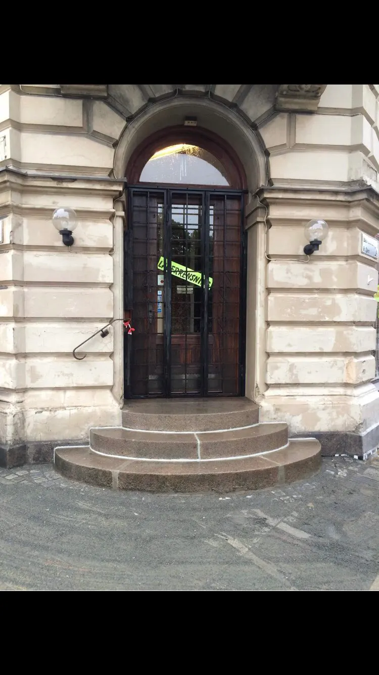 Placera av gatsten och betong plattor – bild 6